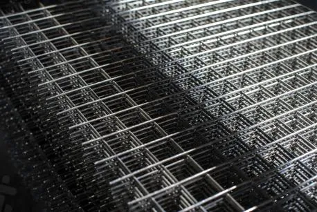Welded stainless steel wire screen 40x3 in rolls - photo 3